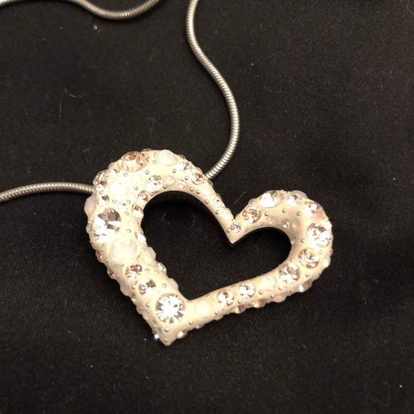 Swarovski 3D heart necklace - Picture 3 of 7